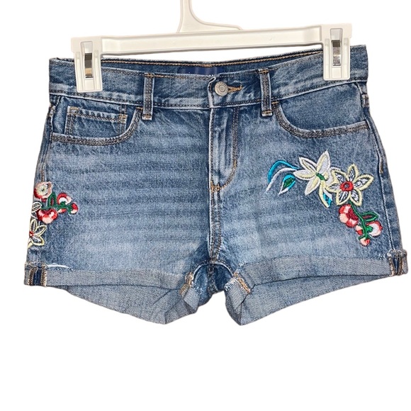 •OLD NAVY•LITTLE GIRLS' MULTI COLORED FLORAL EMBROIDERED DEMIN SHORTS SIZE 12 - Picture 1 of 8